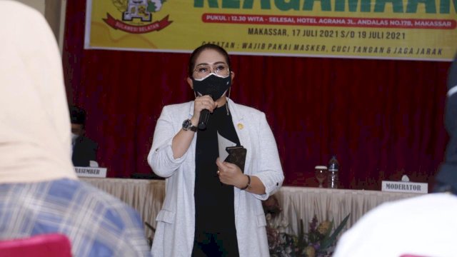 Anggota DPRD Sulsel dari Fraksi Golkar, Debbie Purnama Rusdin.