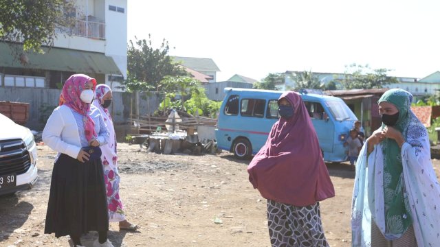 Wawali Fatmawati Rusdi, saat memberikan dukungan moril kepada warga kota Makassar, disaat kondisi pandemi Covid-19.