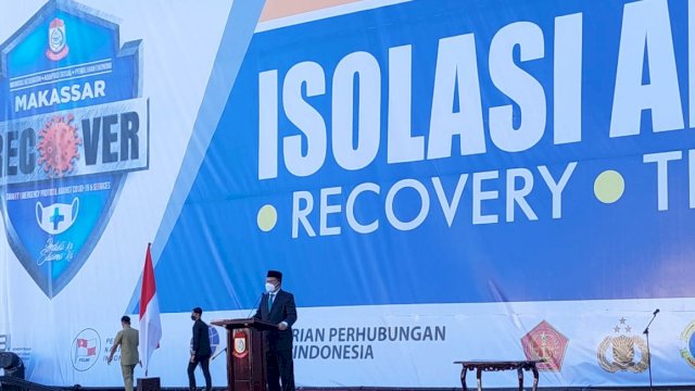 Disamping Kapal Umsini, Wali Kota Danny Lantik Pejabatnya 