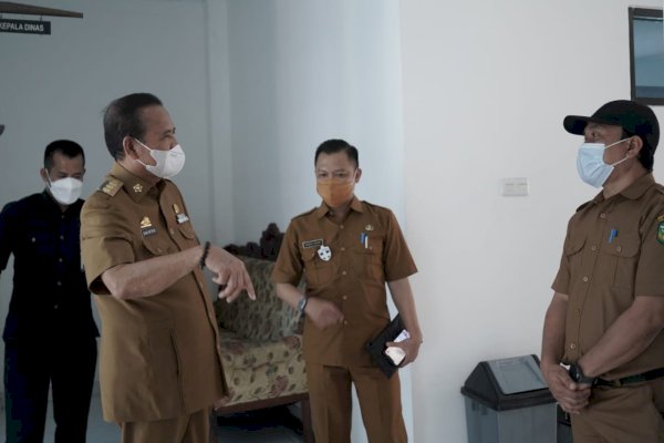 Pantau Penerapan WFH, Bupati Luwu Sulsel Sidak Dinas PUPR
