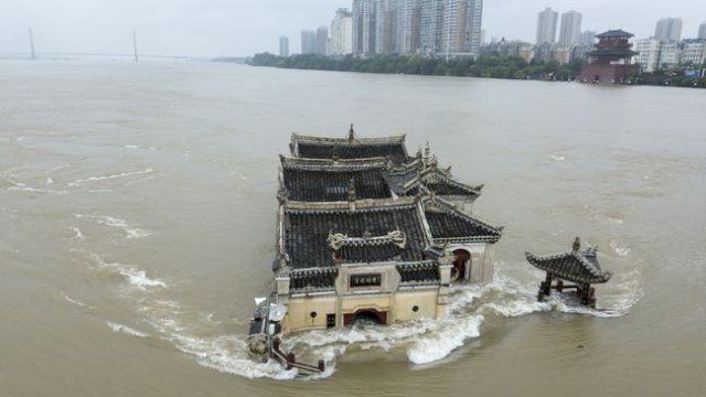 Banjir di China: 12 Orang Tewas, Ratusan Ribu Mengungsi, hingga Kerugian Ditaksir 11,3 Juta Dolar AS