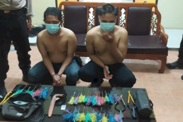 2 Oknum Mahasiswa di Makassar Terjaring Razia, Isi Tasnya Busur, Badik dan Obat Terlarang