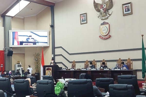 Tok! DPRD Sahkan Perda PD Makassar Raya Menjadi Perumda