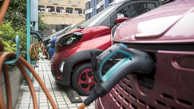 Kendaraan Listrik, Kemenperin:&nbsp; Produksi Baterai Jadi Tantangan Terbeesar