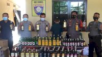 Polisi Ungkap Penjual Miras Berkedok Warung Kelontong di Makassar