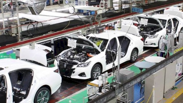 Pasokan Suku Cadang Berkurang, Toyota Akan Pangkas Produksi Mobil 