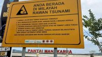 Rawan Tsunami, Sepanjang Pantai di Mamuju Sulbar Dipasang Papan Informasi