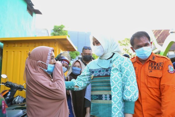 Sambangi Warga Korban Kebakaran, Wawali Fatmawati: Sabarki Ini Adalah Cobaan
