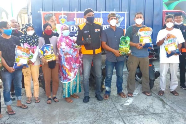 Sulawesi Moto X RMS Bersama IMI Sulsel Touring Kemanusiaan di 15 Daerah, Berbagi Sembako dan Ajak Warga Tetap Disiplin Prokes