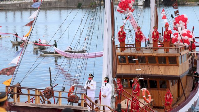 Simbol Semangat Pemkot Makassar Atasi Covid-19, Bendera Merah Putih 1.000 Meter Di Bentangkan