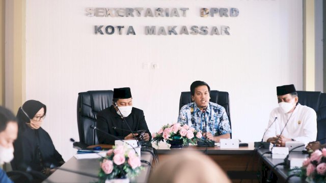 Pimpinan DPRD Makassar dan pihak sekretariat menerima kunjungan kerja dari DPRD Wajo.