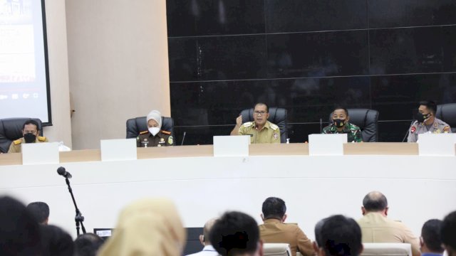 Bersama Forkopimda, Danny Harapkan Kolaborasi dan Kepedulian dari Pengelola Mall Perangi Covid- 19