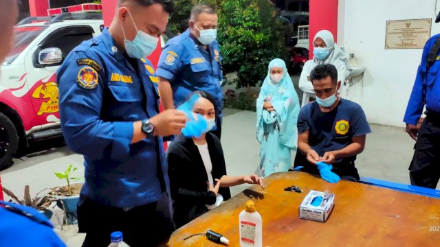 Januari hingga Agustus Damkar Makassar Sudah Potong Cincin Warga Sebanyak 15 kali