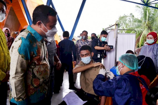 Kebut Vaksinasi di Sulsel Tembus 2 Juta Orang