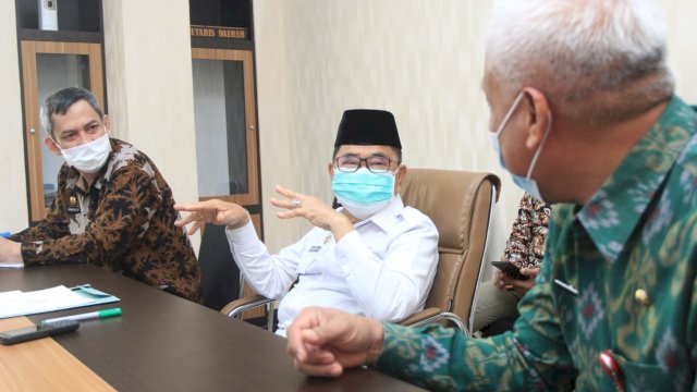 Wali Kota Palopo Judas Amir Hadiri Launcing MCP dan Rakorwasdanas 2021