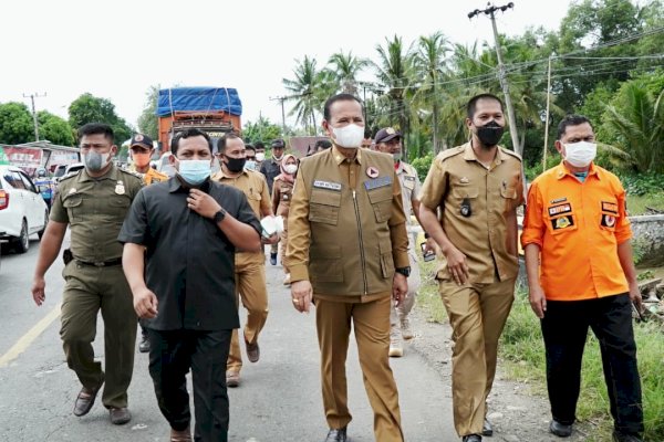 Pasca Banjir di Luwu Sulsel, Bupati Basmin Mattayang Temui Warganya yang Terdampak