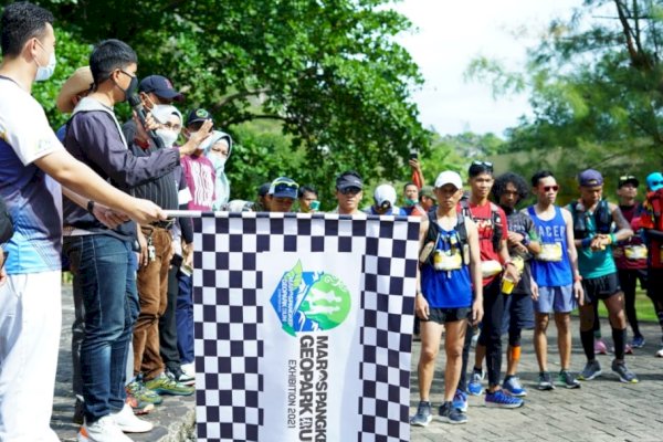 Bupati Pangkep MYL Lepas Peserta Maros-Pangkep Geopark Run
