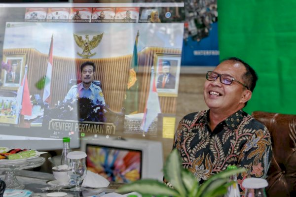 Produksi Cabai di Lorong-lorong Makassar, Mentan Syahrul Apresiasi Wali Kota Danny