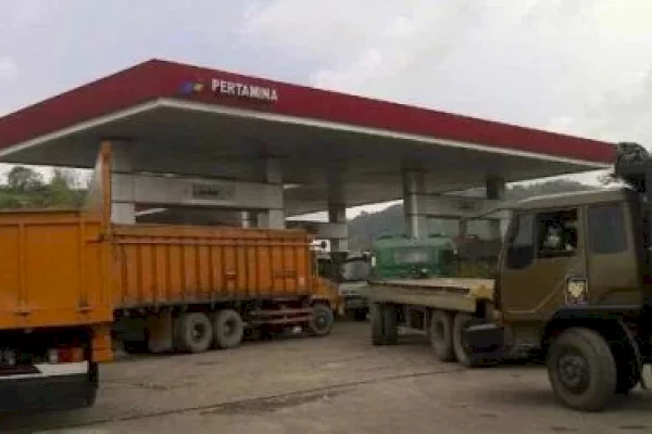 Solar Langka, Sejumlah Sopir Truk dan Nelayan di Bulukumba Sulsel Tidak Beraktivitas