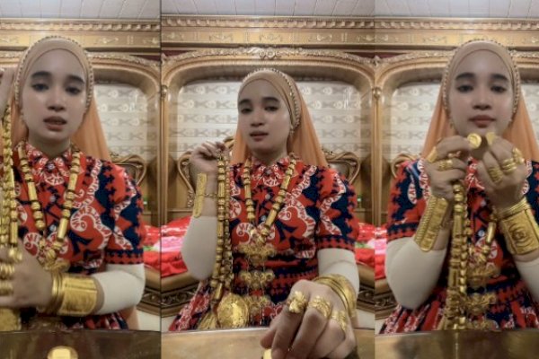 Hari ini Harga Emas Rp918.000 Per Gram