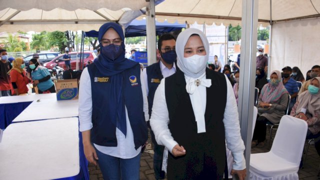 Antusias Warga Makassar Vaksinasi Bareng NasDem