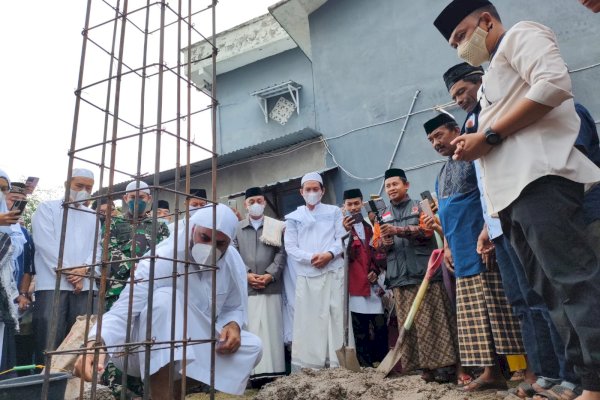 Datang ke Bantaeng, Syekh Muhammad Jaber Beri Hadiah untuk Bupati Bantaeng