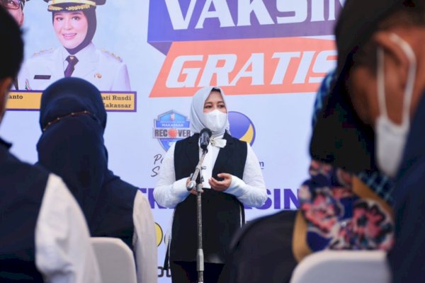 Wawali Fatmawati Rusdi Apresiasi Kegigihan NasDem Makassar Layani Vaksinasi
