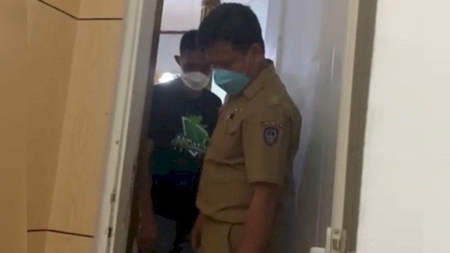 Pemprov Sulsel ‘Bongkar’ Kamar Tidur Nurdin Abdullah di Rujab: Belum Ada Izin Ibu Kenapa Bongkar Begini