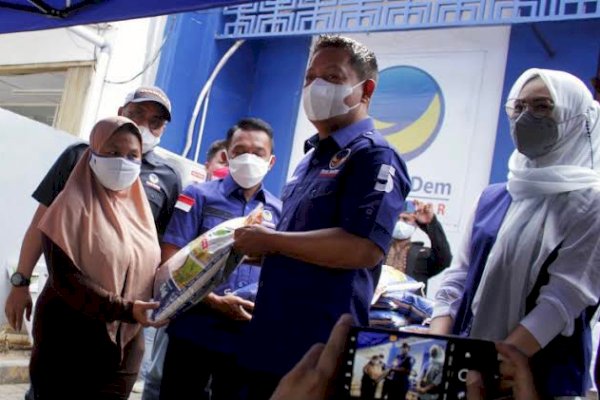 Berlomba-lomba dalam Kebaikan, NasDem Sulsel Gaungkan Jumat Berkah dengan Berbagi