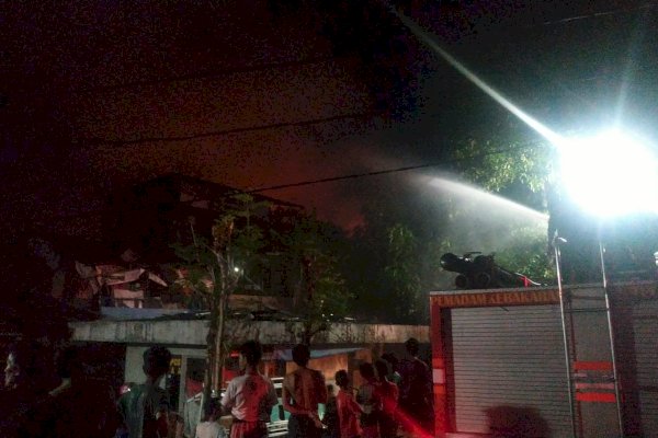 Lepas Maghrib, 3 Kebakaran Terjadi Hampir Bersamaan di Makassar