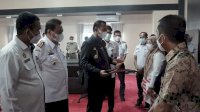 Penyerahan Sertifikat Tanah Redistribusi di Luwu Sulsel, Bupati Basmin Berpesan Jangan Dipinjamkan ke Orang Lain 