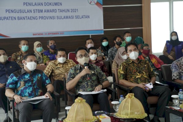 Bantaeng Perkenalkan Inovasi Tukar Sampah dengan Emas di STBM Award 2021