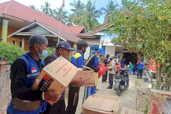 Atas Instruksi Bupati, Dinsos Luwu Salurkan Bantuan Korban Banjir