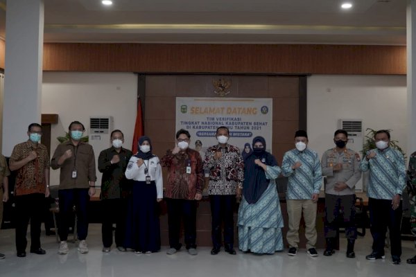 Sambut Tim Verifikasi Kabupaten Sehat, Bupati Luwu Basmin Paparkan Upaya Menuju Wistara