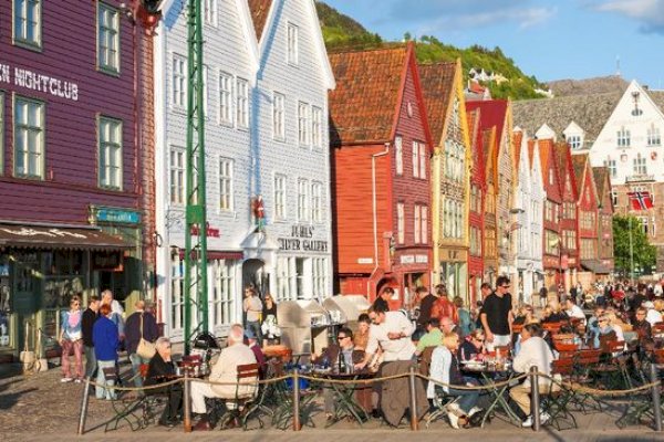 Hidup Normal, Begini Cara Warga Norwegia Bebas dari Pembatasan Covid-19