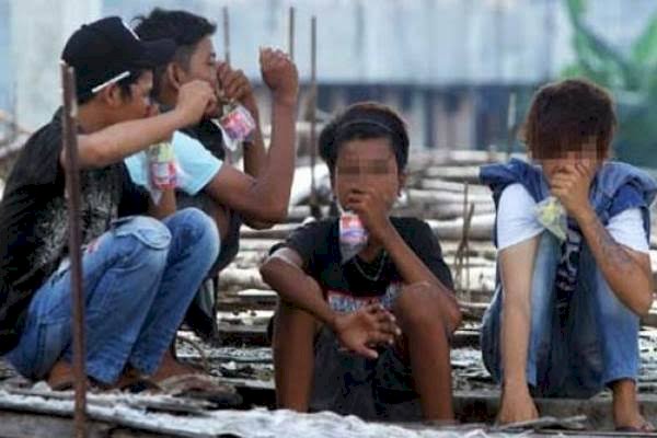 Asik Hisap Lem Fox, Dua Pelajar di Banggai Sulteng Diringkus Polisi 
