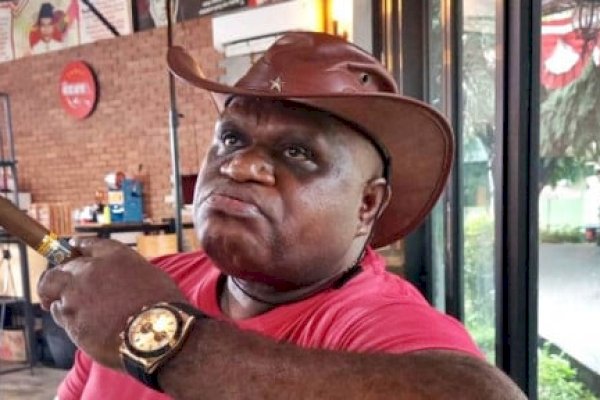 Desakan Minta Maaf Soal ‘Jangan Percaya Jokowi-Ganjar’, Natalius Pigai Nantang Balik: Laporkan Polisi Saja!