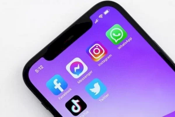 Whatsapp, Facebook dan Instagranm Down se-Dunia, Serentak Senin Malam