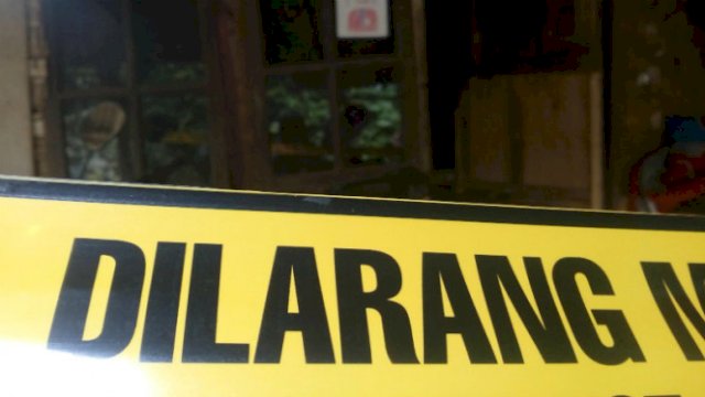 Pria dan Wanita Dewasa Ditemukan Tewas Bersimbah Darah di Kamar Kontrakan 