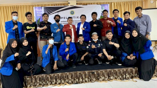 Lantik BEM FAI Unismuh, Wakil Dekan III Elly Oschar: Harus Lahirkan Model Gerakan Baru Mahasiswa
