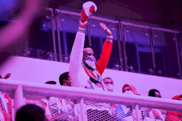 Beri Semangat Kontingen Sulsel, Andi Sudirman Sulaiman Hadiri Langsung Pembukaan PON XX Papua