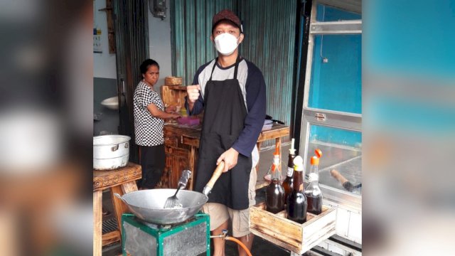 Dipecat KPK, Begini Penampilan Tigor Simanjuntak yang Banting Setir Jadi Tukang Nasi Goreng