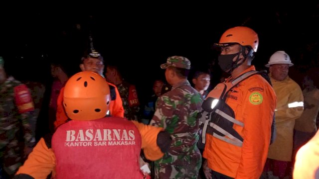 Bencana Banjir dan Longsor di Luwu Sulsel, Rumah Kepala Desa Tertimbun Longsor