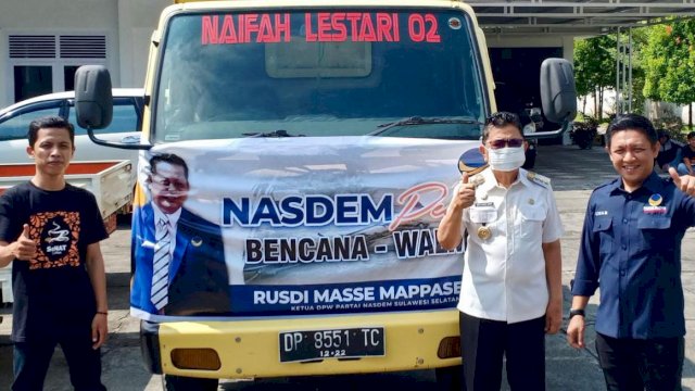 Dapat Instruksi RMS, NasDem Palopo Salurkan Bantuan ke Korban Banjir-Longsor Walmas Luwu Sulsel