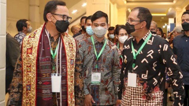 Booth Makassar Membuat Decak Kagum, Walikota Bima Arya-Gibran Rakabuming: Luar Biasa Konsepnya, Tak Diragukan Lagi Pak Danny