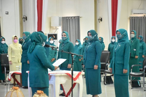 Pelantikan Ketua TP-PKK di Palopo, Utia Sari Judas: Tingkatkan Etos Kerja