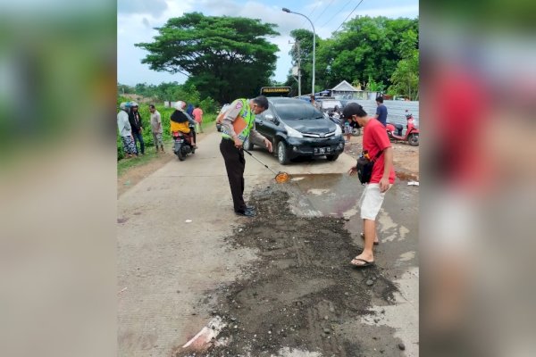 Hati-hati Berkendara! Siswi Cantik di Makassar Tewas Terlindas Truk karena Gagal Menyalip