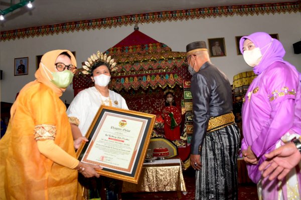 Wakil Ketua MPR Lestari Moerdijat Diberi Gelar Adat We Wettueng Lala Paratiwi, Berarti Bersinar