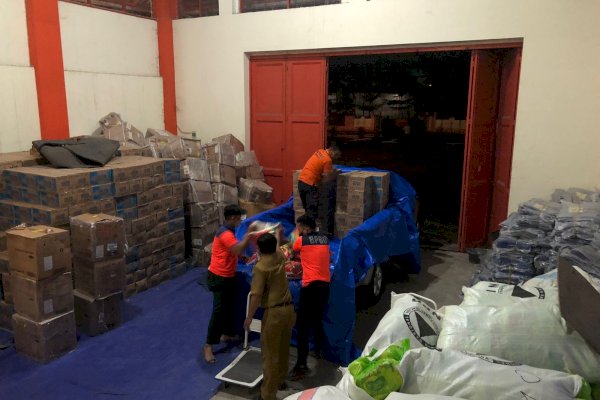 Respon Cepat, Plt Gubernur Instruksikan Logistik untuk Korban Angin Puting Beliung di Wajo Sulsel