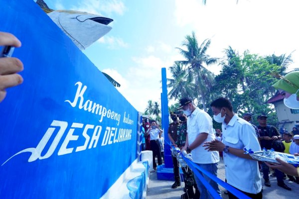 Bupati Pangkep Yusran Resmikan Wisata Kuliner Dewakang